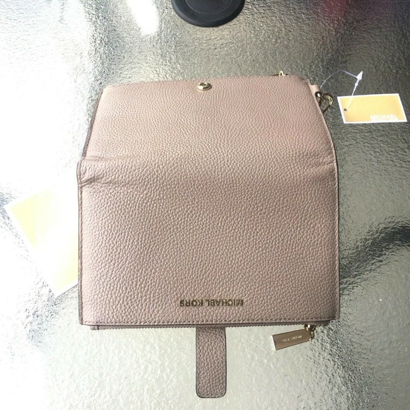 Michael Kors beige leather double zipper wristlet - Picture 6 of 7